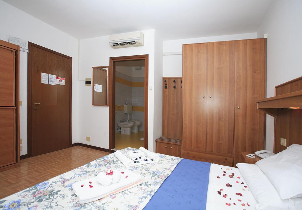 Hotel Aspe Bibione Eksteriør bilde